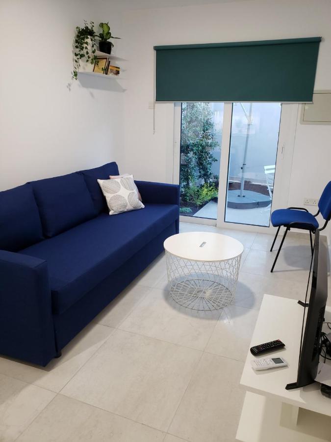 לימסול Modern & Cozy Studio W/ Backyard Near City Center מראה חיצוני תמונה