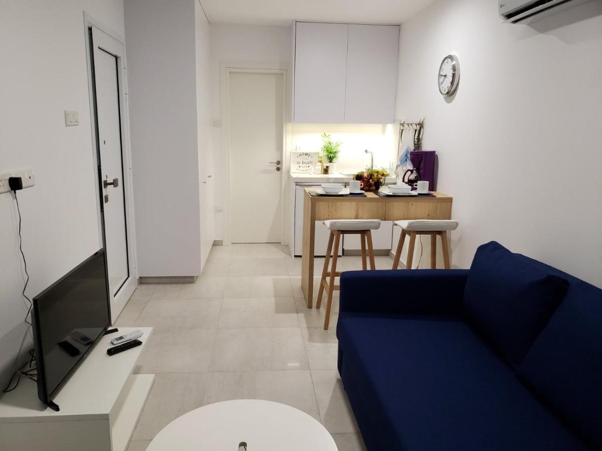 לימסול Modern & Cozy Studio W/ Backyard Near City Center מראה חיצוני תמונה